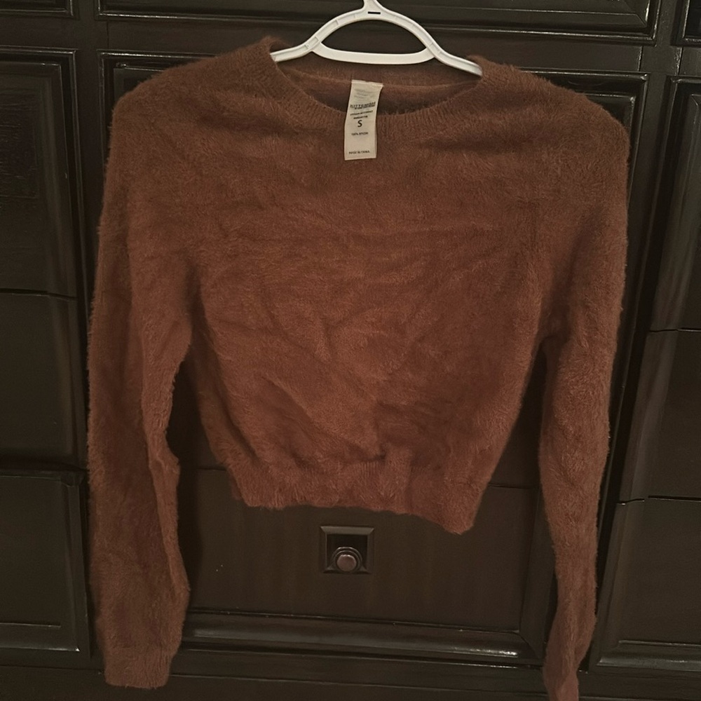 KITTENISH Crop Sweater